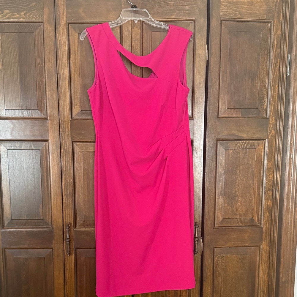 Chic Fuchsia Backless Dress
